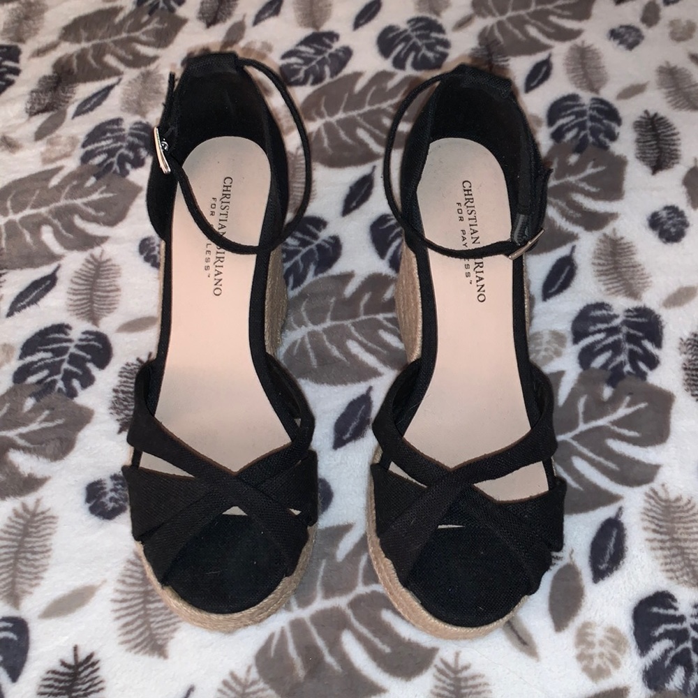 LIKE NEW Christian Siriano Black Wedges